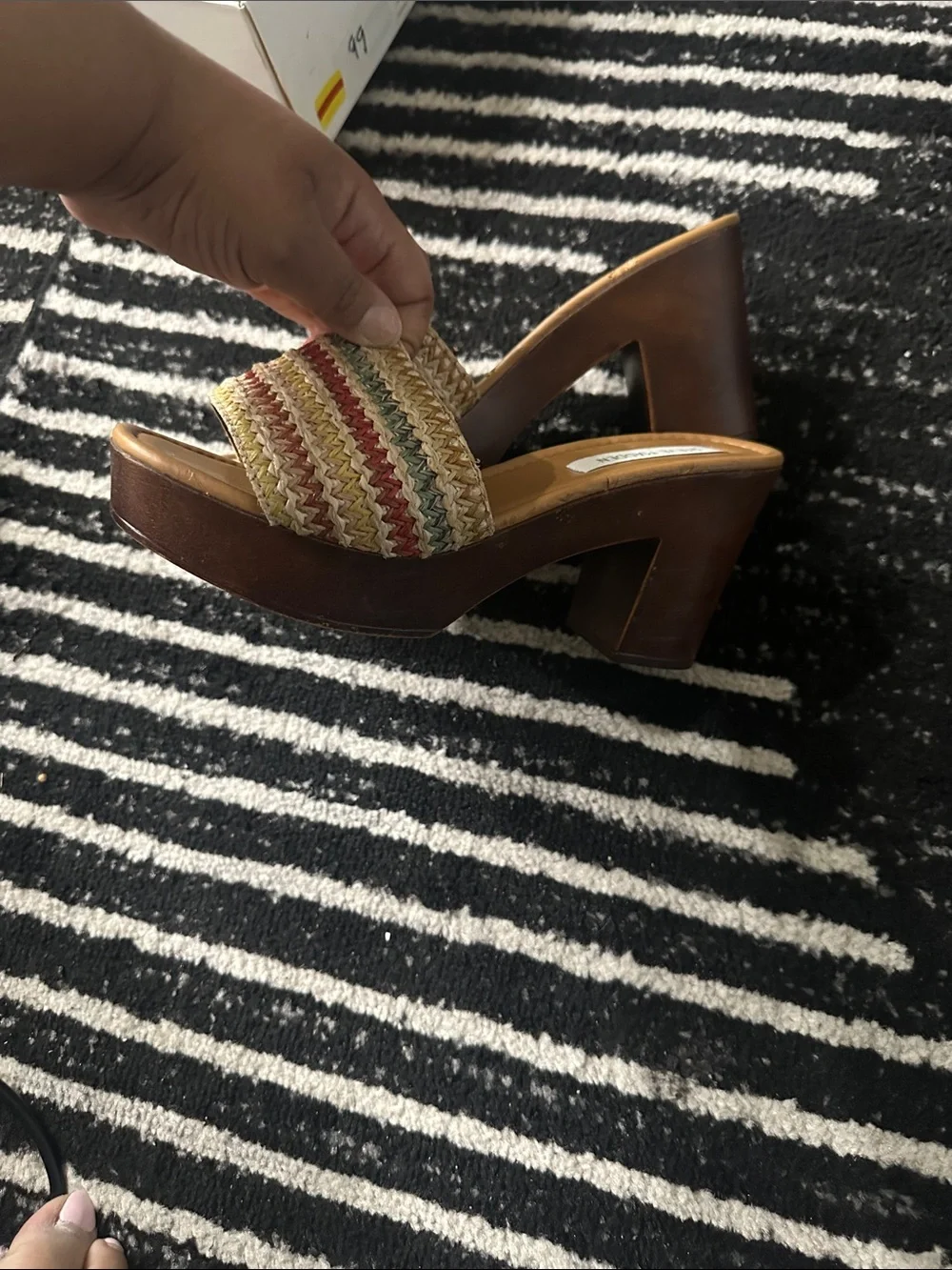 Steve Madden Tan Slide Sandals with Multicolor Woven Straps - Picture 2 of 5